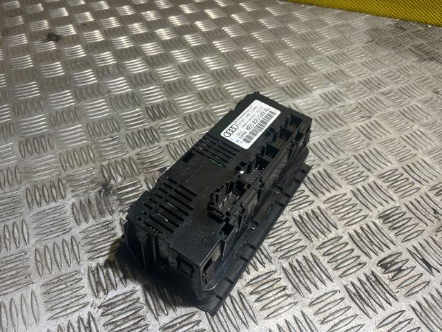 bontott AUDI A4 B7 Fűtéskapcsoló (digit klímás)