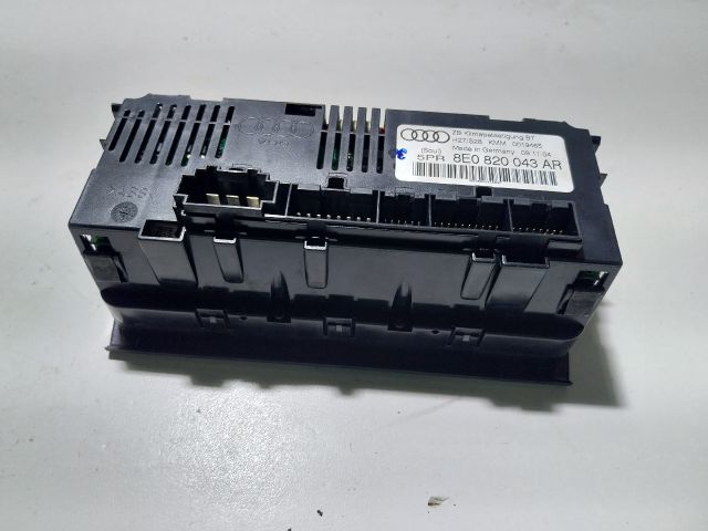 bontott AUDI A4 B7 Fűtéskapcsoló (digit klímás)