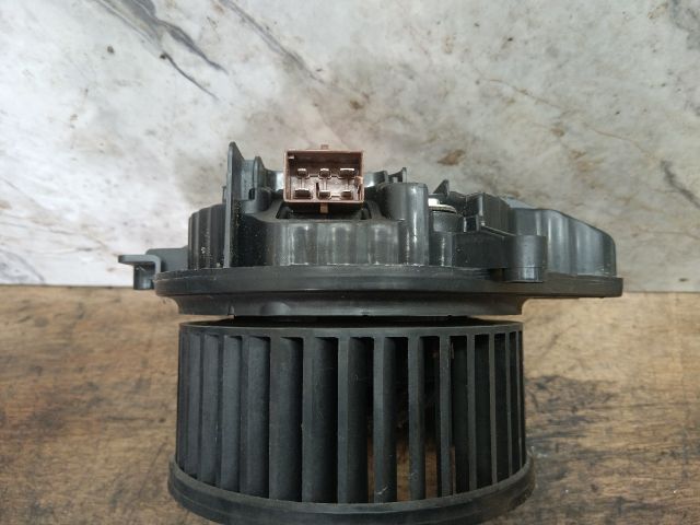 bontott AUDI A4 B7 Fűtőmotor (Klímás)