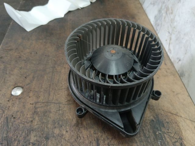 bontott AUDI A4 B7 Fűtőmotor (Klímás)