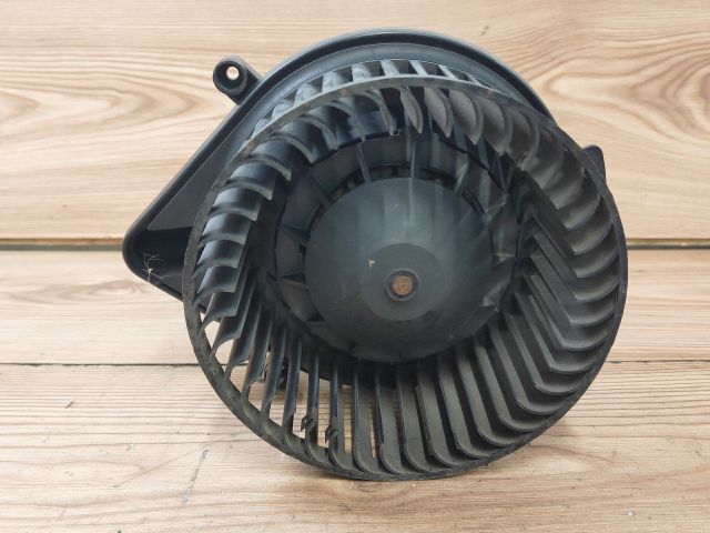 bontott AUDI A4 B7 Fűtőmotor (Klímás)