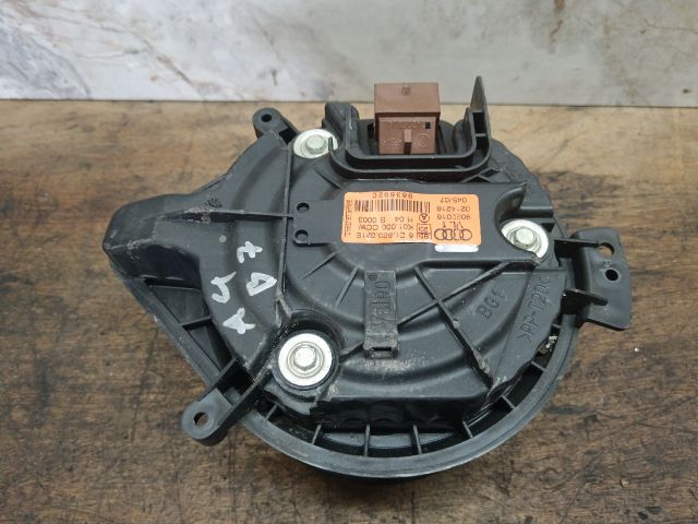 bontott AUDI A4 B7 Fűtőmotor (Klímás)