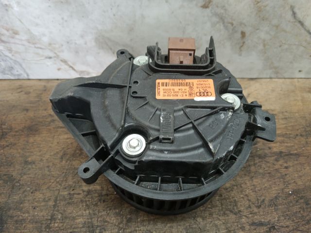 bontott AUDI A4 B7 Fűtőmotor (Klímás)