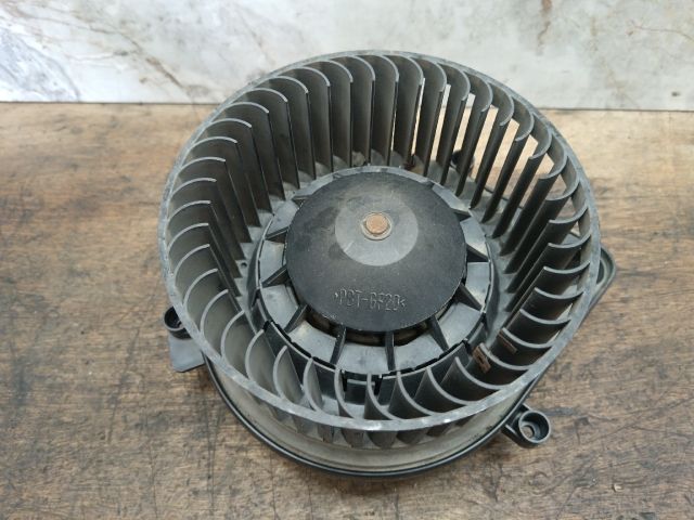 bontott AUDI A4 B7 Fűtőmotor (Klímás)