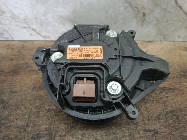 bontott AUDI A4 B7 Fűtőmotor (Klímás)