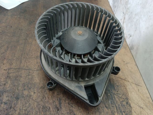 bontott AUDI A4 B7 Fűtőmotor (Klímás)