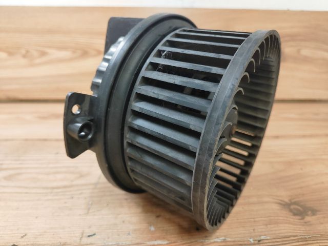 bontott AUDI A4 B7 Fűtőmotor (Klímás)