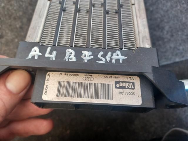 bontott AUDI A4 B7 Fűtőradiátor (Elektromos)