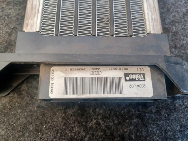bontott AUDI A4 B7 Fűtőradiátor (Elektromos)