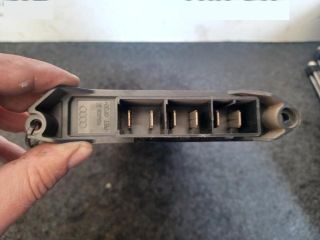 bontott AUDI A4 B7 Fűtőradiátor (Elektromos)