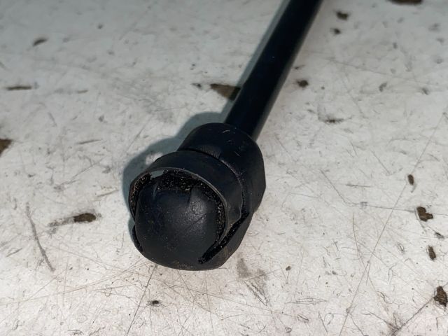 bontott AUDI A4 B7 Gázrugós Kitámasztó Teleszkóp Motorháztető Bal