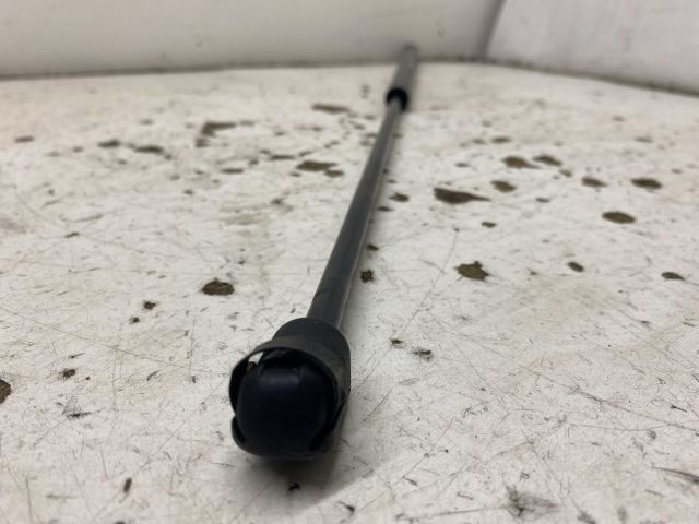 bontott AUDI A4 B7 Gázrugós Kitámasztó Teleszkóp Motorháztető Bal