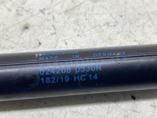 bontott AUDI A4 B7 Gázrugós Kitámasztó Teleszkóp Motorháztető Bal