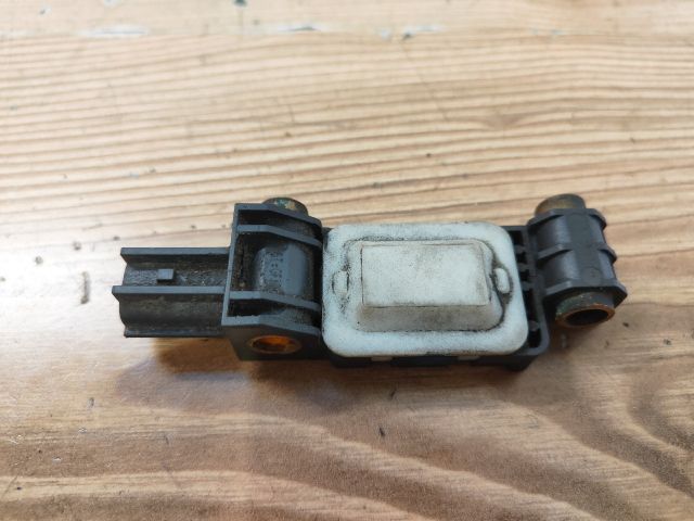 bontott AUDI A4 B7 Gyorsulás Jeladó