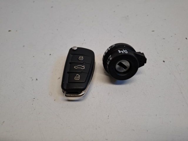 bontott AUDI A4 B7 Gyújtáskapcsoló Zárbetét