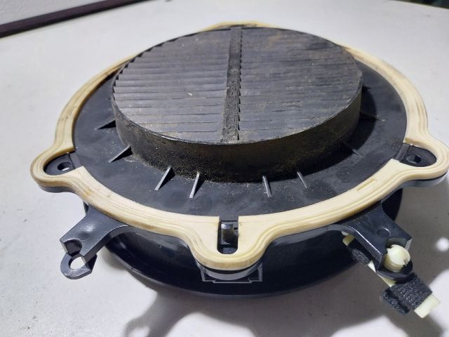 bontott AUDI A4 B7 Hangszóró (Pozíciófüggetlen)