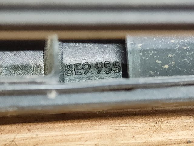 bontott AUDI A4 B7 Hátsó Ablaktörlő Kar