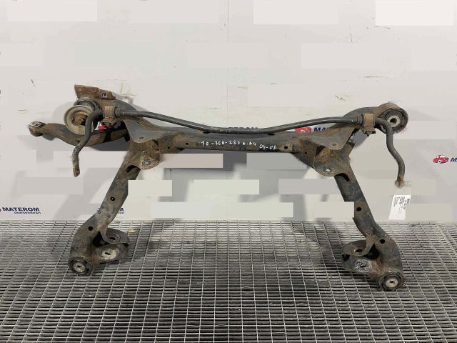 bontott AUDI A4 B7 Hátsó Bölcső