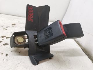 bontott AUDI A4 B7 Hátsó középső Biztonsági Öv Csat