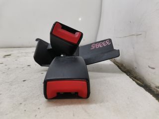 bontott AUDI A4 B7 Hátsó középső Biztonsági Öv Csat