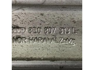 bontott AUDI A4 B7 Hátsó Lökhárító Merevítő (Fém)