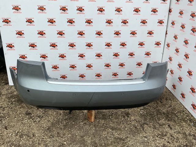 bontott AUDI A4 B7 Hátsó Lökhárító (Részeivel)