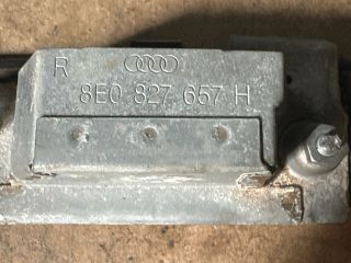 bontott AUDI A4 B7 Hátsó Rendszámtábla Világítás