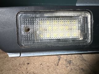 bontott AUDI A4 B7 Hátsó Rendszámtábla Világítás