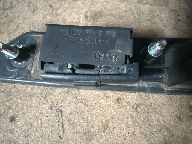 bontott AUDI A4 B7 Hátsó Rendszámtábla Világítás