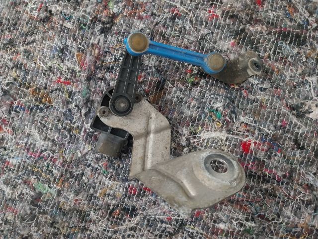 bontott AUDI A4 B7 Hátsó Xenon Szintszabályzó Jeladó