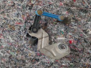 bontott AUDI A4 B7 Hátsó Xenon Szintszabályzó Jeladó