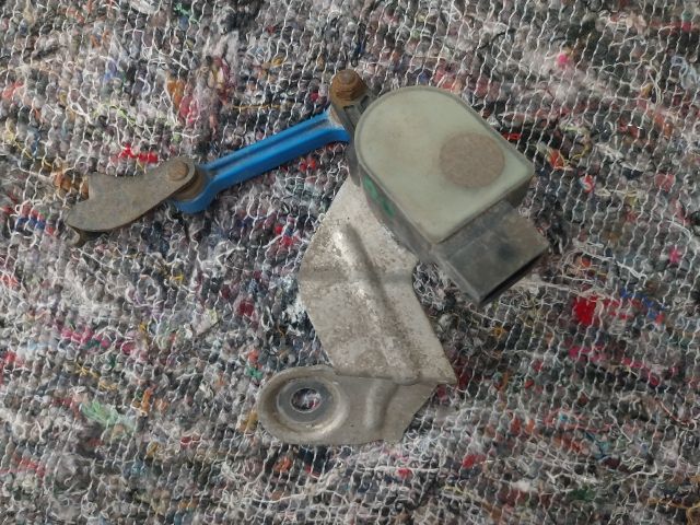 bontott AUDI A4 B7 Hátsó Xenon Szintszabályzó Jeladó