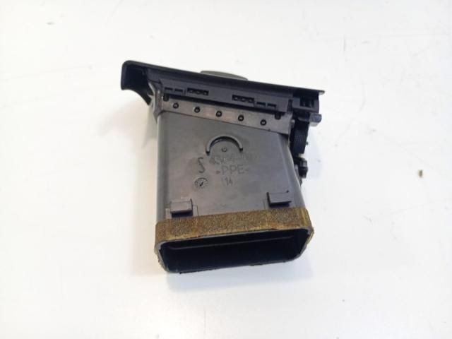 bontott AUDI A4 B7 Hűtőrács