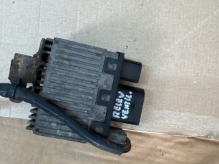 bontott AUDI A4 B7 Hűtőventilátor Elektronika