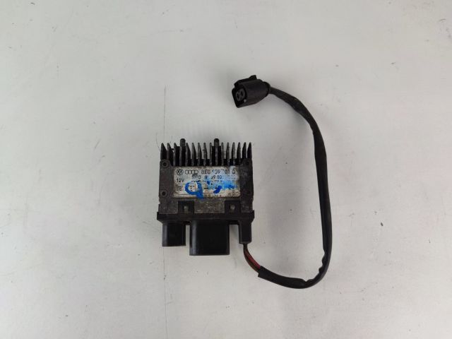 bontott AUDI A4 B7 Hűtőventilátor Elektronika