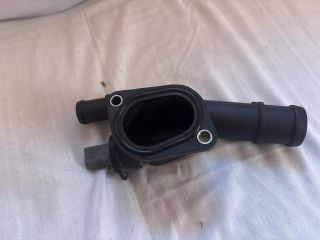 bontott AUDI A4 B7 Hűtővíz Elosztó Cső