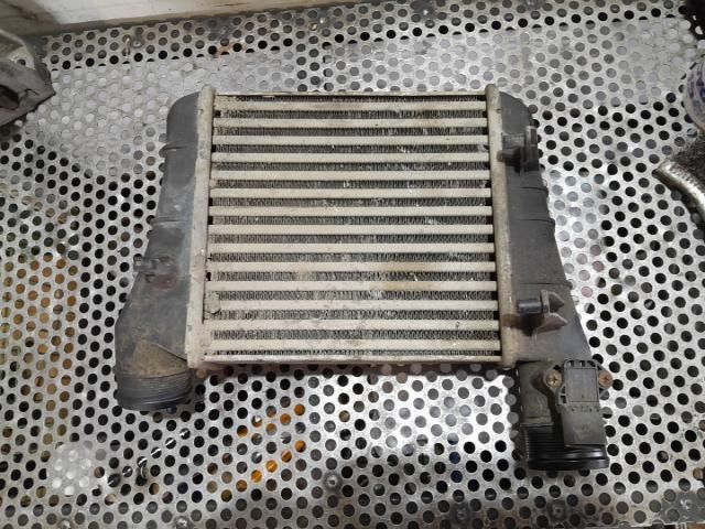 bontott AUDI A4 B7 Intercooler
