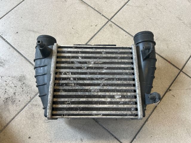 bontott AUDI A4 B7 Intercooler
