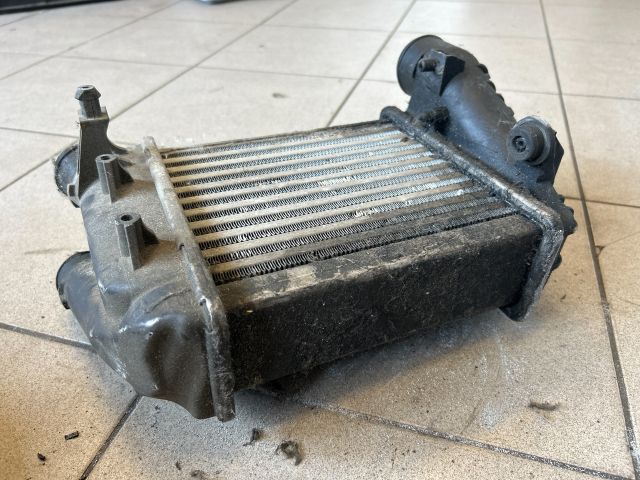 bontott AUDI A4 B7 Intercooler