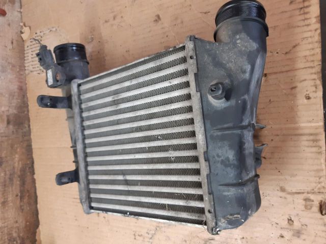 bontott AUDI A4 B7 Intercooler