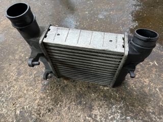 bontott AUDI A4 B7 Intercooler