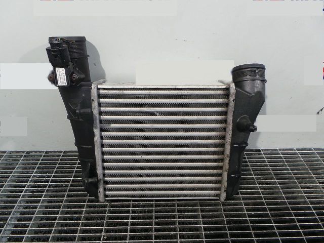 bontott AUDI A4 B7 Intercooler