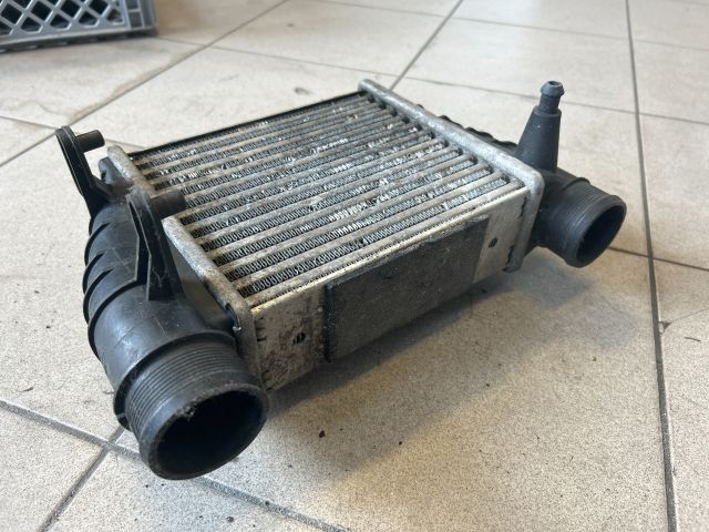 bontott AUDI A4 B7 Intercooler