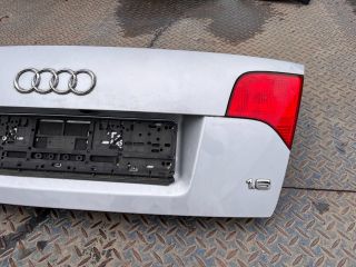 bontott AUDI A4 B7 Jobb Belső Hátsó Lámpa