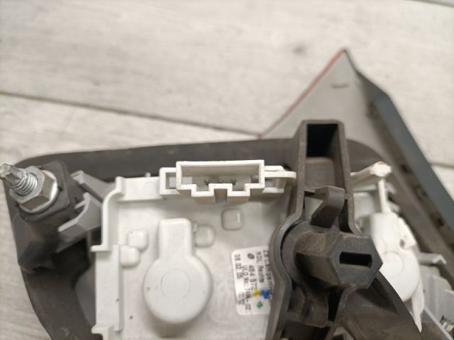 bontott AUDI A4 B7 Jobb Belső Hátsó Lámpa