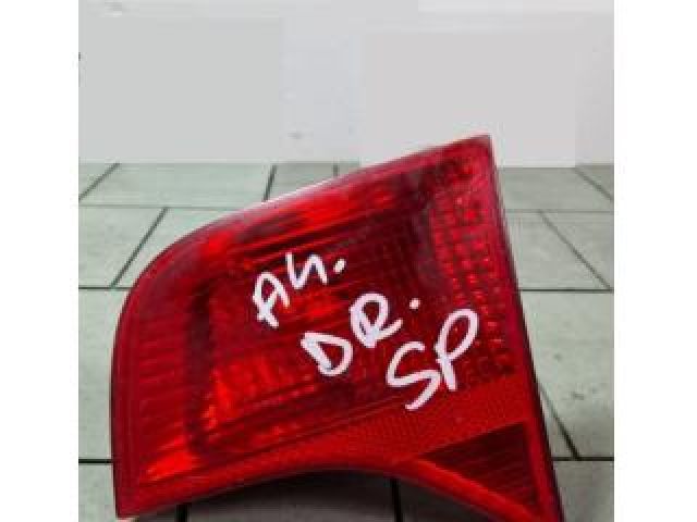 bontott AUDI A4 B7 Jobb Belső Hátsó Lámpa