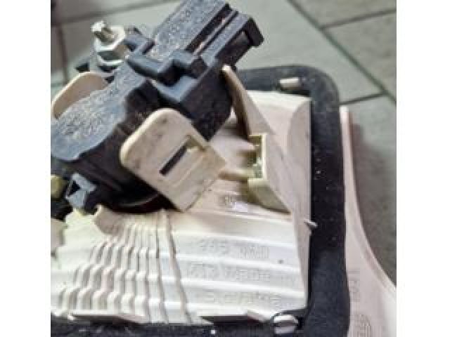 bontott AUDI A4 B7 Jobb Belső Hátsó Lámpa