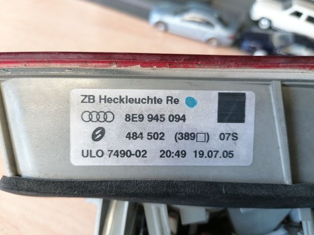 bontott AUDI A4 B7 Jobb Belső Hátsó Lámpa