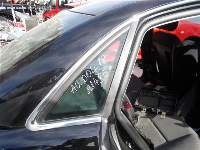 bontott AUDI A4 B7 Jobb C Oszlop Oldalablak Üveg