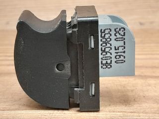 bontott AUDI A4 B7 Jobb első Ablakemelő Kapcsoló